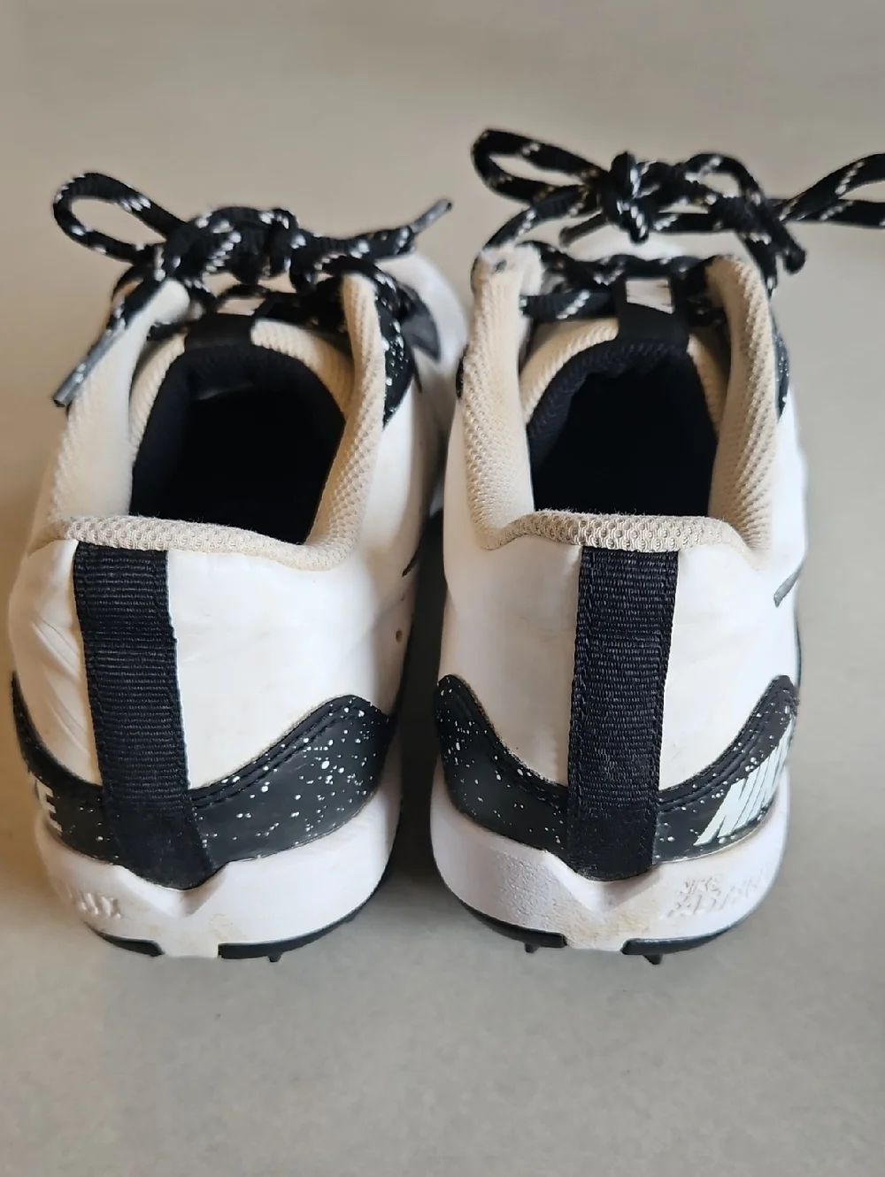 Nike Baseball Cleats - Picture 7 of 16